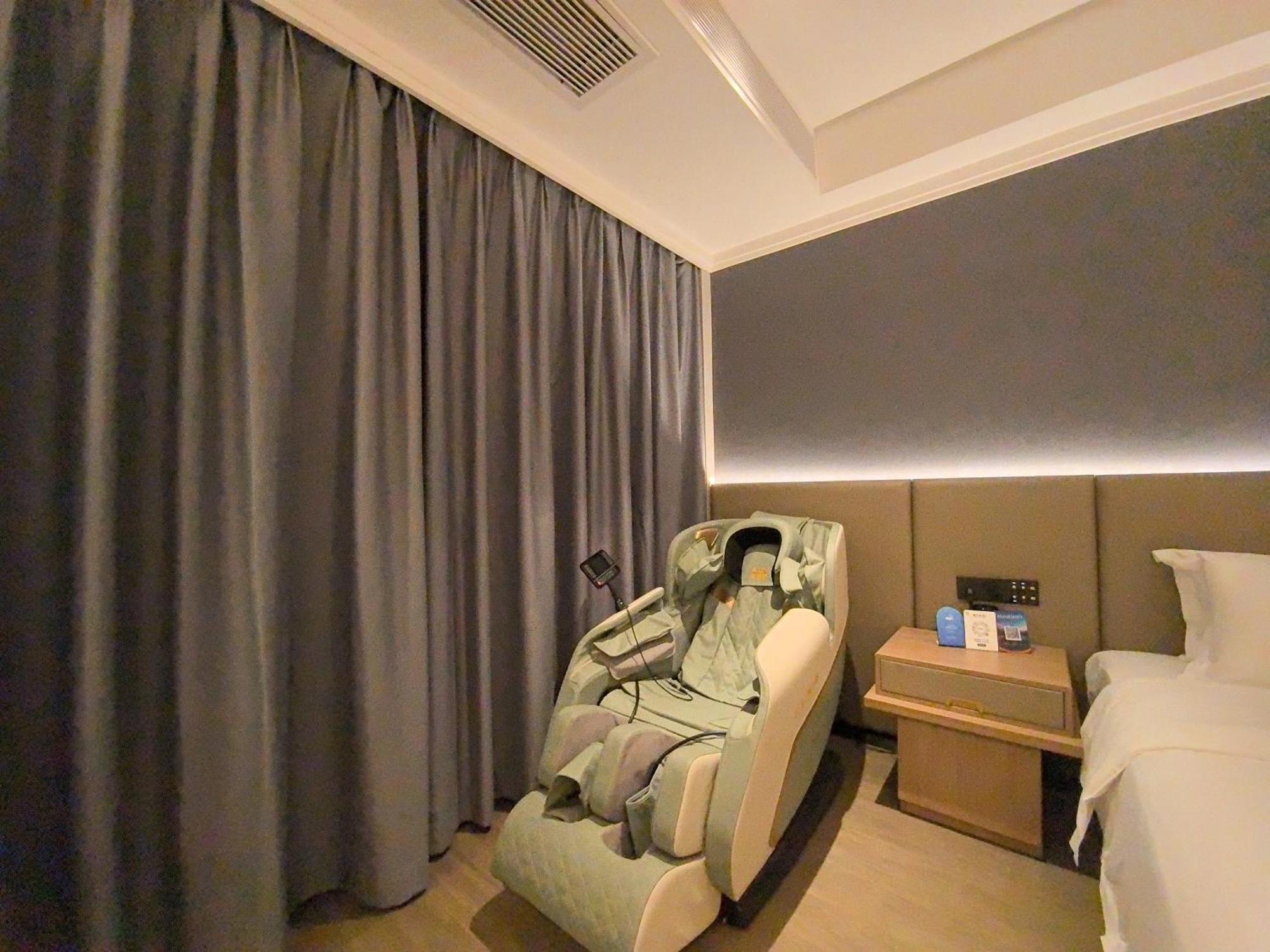 Luyue Hotel Movie Hotel Huaqiangbei Convention And Exhibition Center Branch Shenzhen Exterior photo