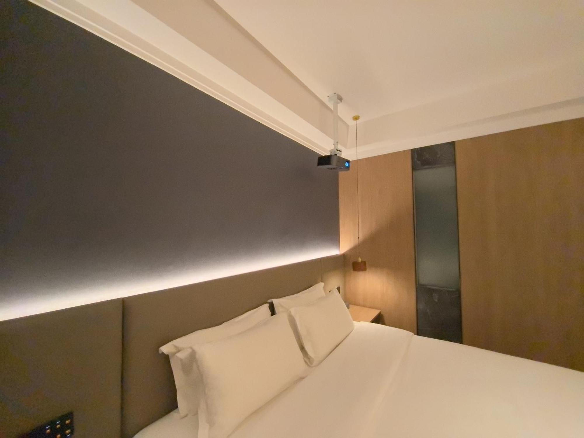 Luyue Hotel Movie Hotel Huaqiangbei Convention And Exhibition Center Branch Shenzhen Exterior photo